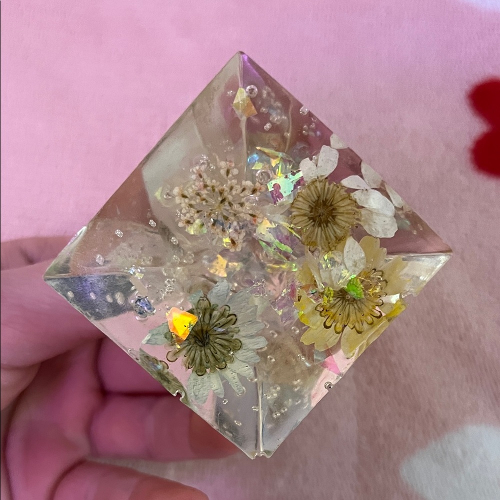 Colorful Resin Paperweights Set - Picture 7 of 9